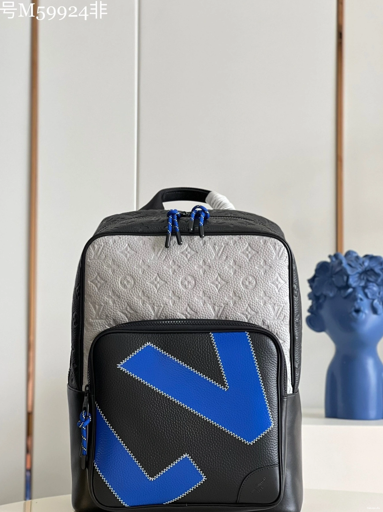 Louis Vuitton DEAN BACKPACK 0204